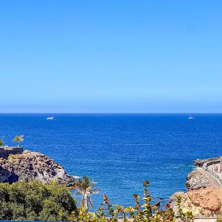 Sea View Beachfront Apartment Playa Paraiso (Tenerife)