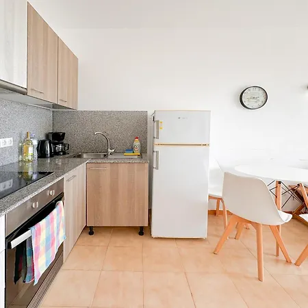 Apartment Sea View Beachfront